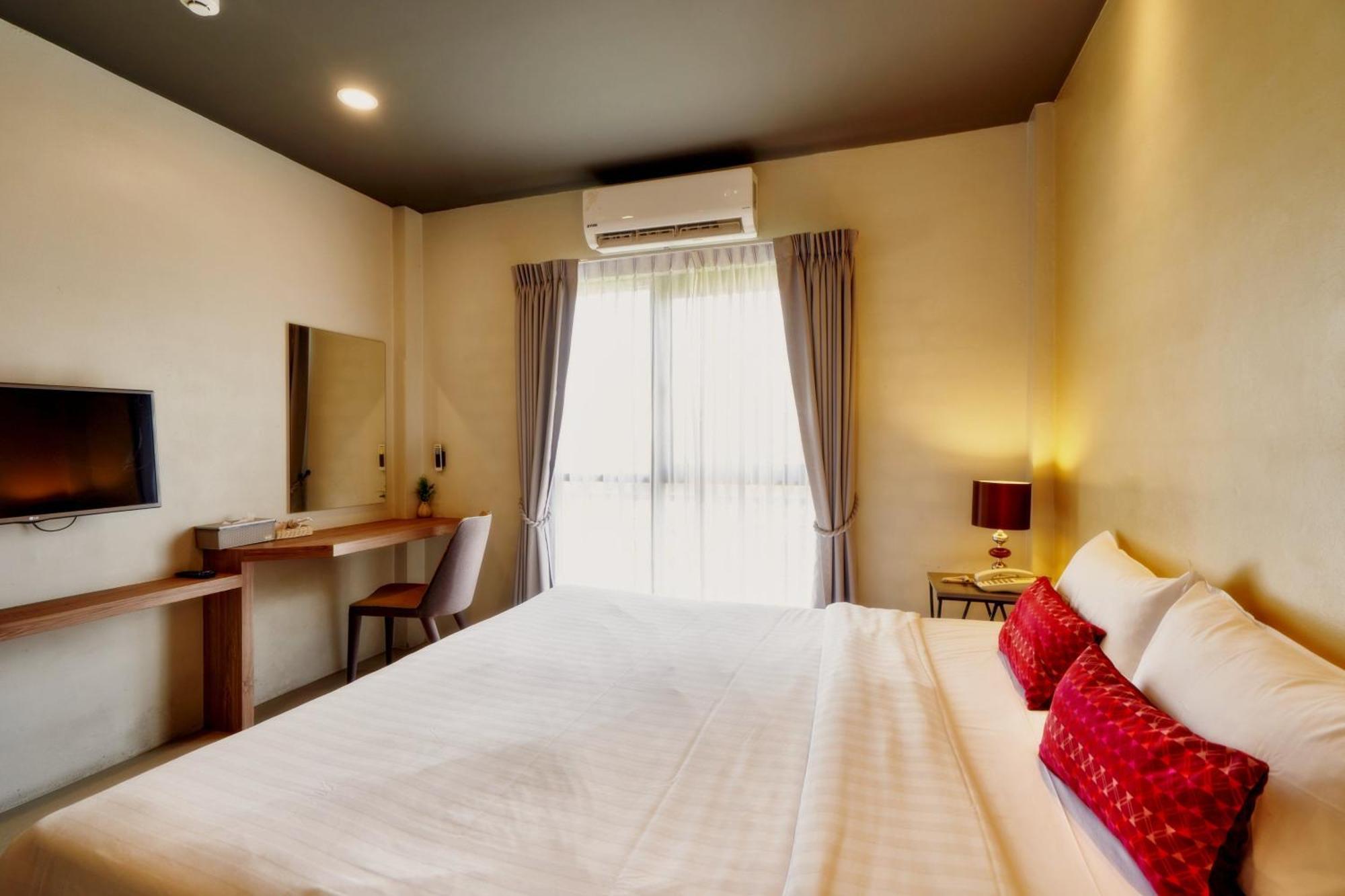 H Hotel Phrasing Chiang Mai Exteriör bild