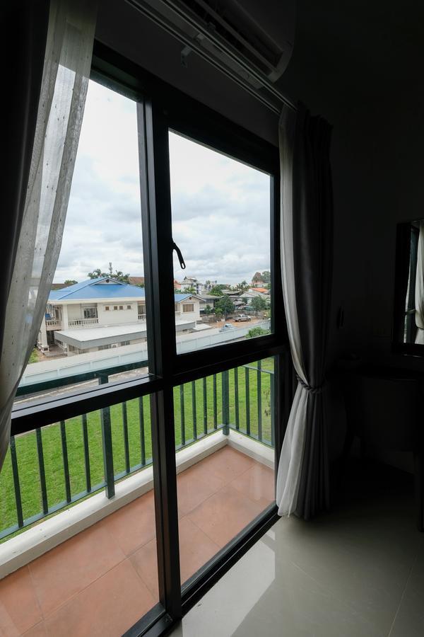 H Hotel Phrasing Chiang Mai Exteriör bild