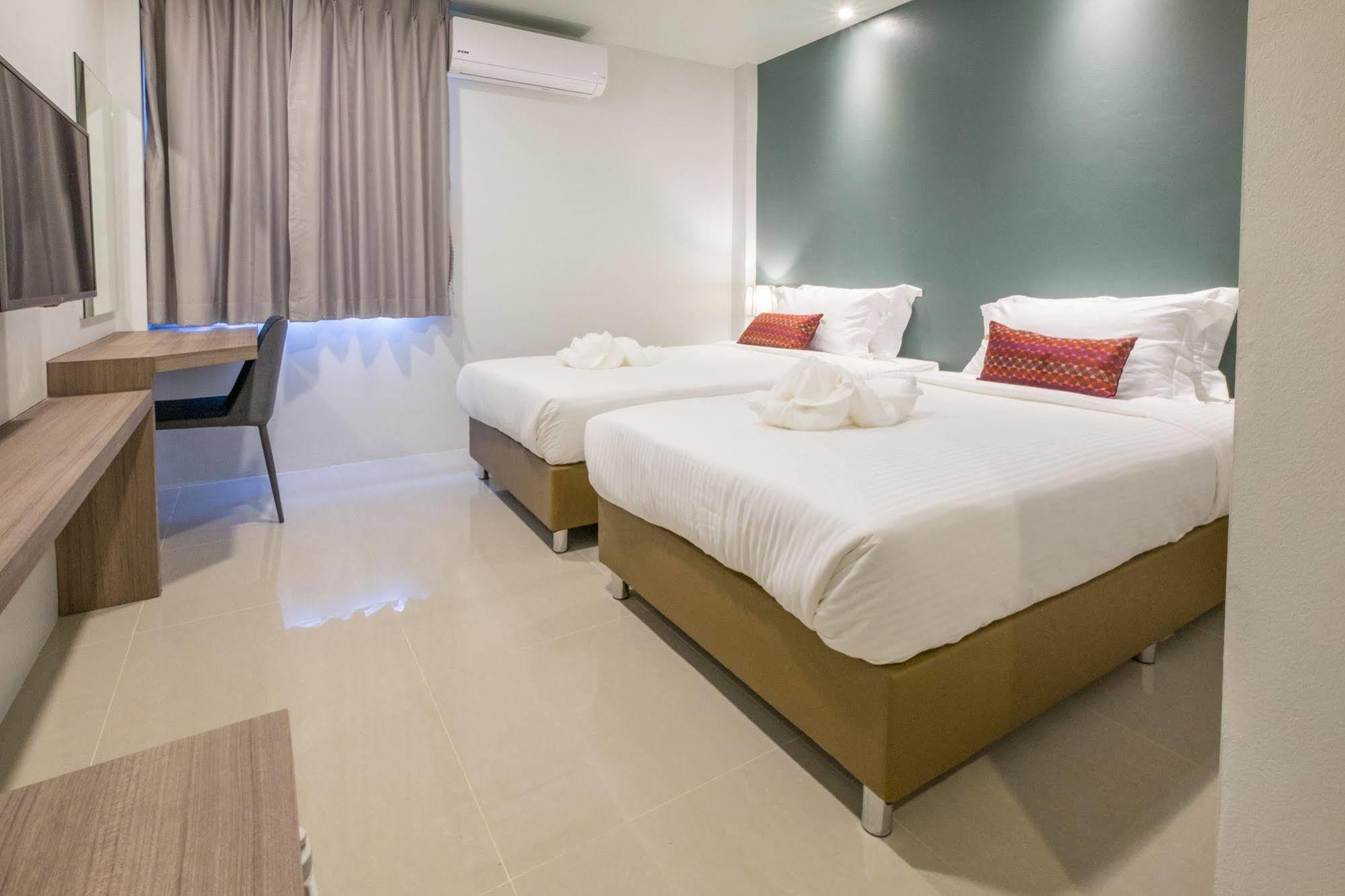 H Hotel Phrasing Chiang Mai Exteriör bild